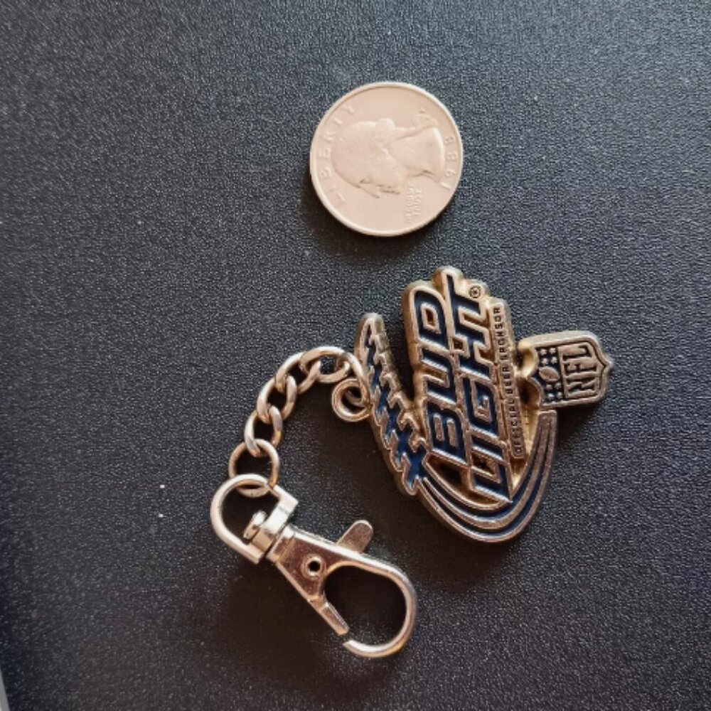 Bud Light Official Beer Sponsor of the NFl Metal‎ Keychain Preowned #5 - Picture 4 of 5
